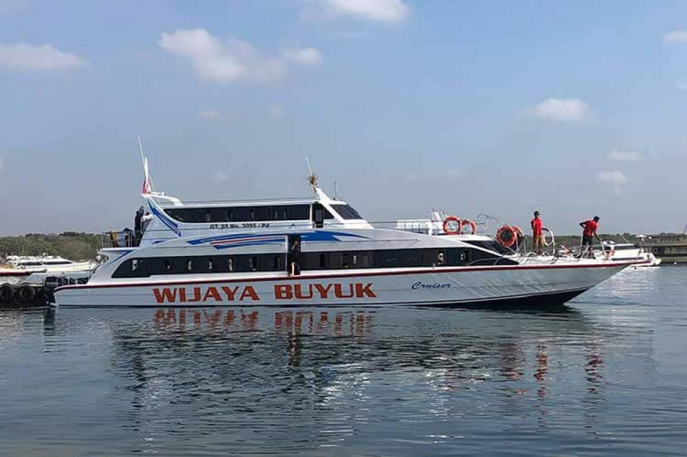 Fast Boat Wijaya Buyuk